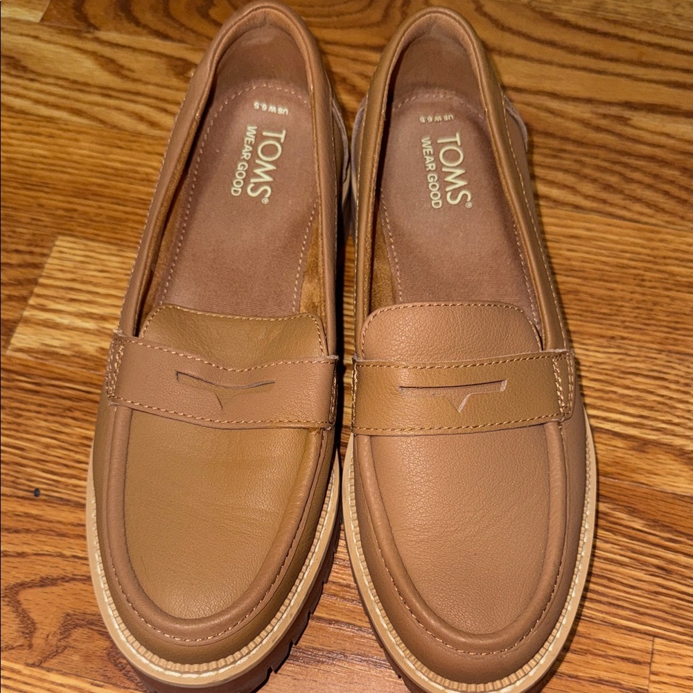 Toms Women's Tan Leather Lug-Sole Loafers - Picture 2 of 5